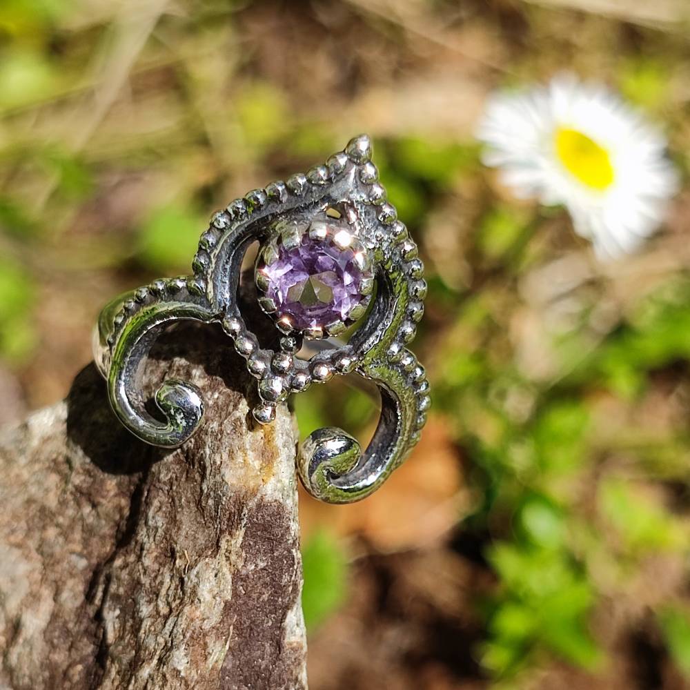 Anello con pietra in argento 925 AMBUJ ametista