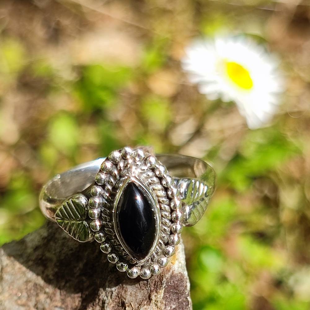 Anello con pietra in argento 925 CHITTASWARUP onice nero