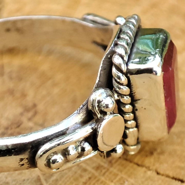 Anello con pietra in argento 925 LOKESH radice di rubino