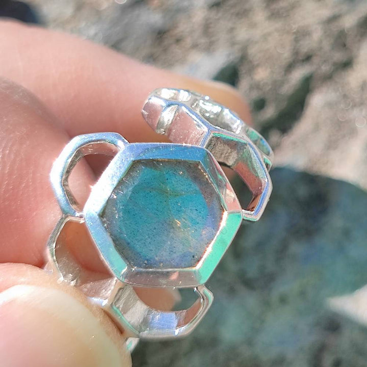 Anello etnico in argento 925 con pietra - BUILI