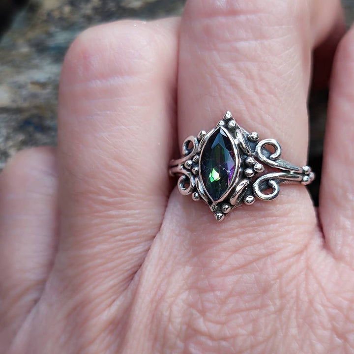 Anello con pietra in argento 925 - CHOMU