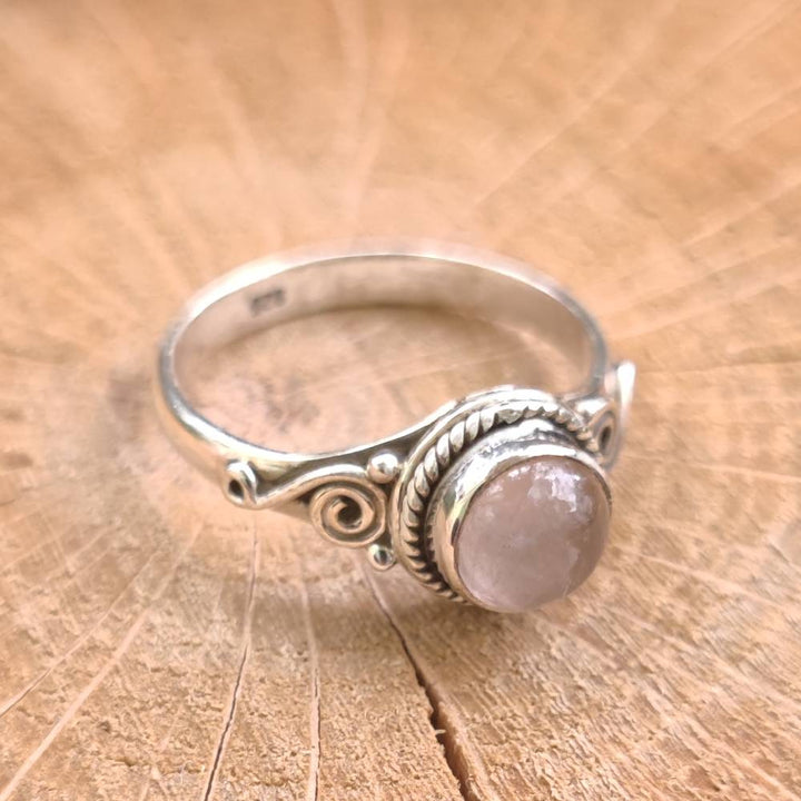 Anello con pietra in argento 925 - DEOGHAR