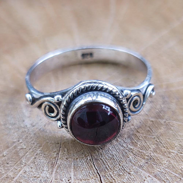 Anello con pietra in argento 925 - DEOGHAR