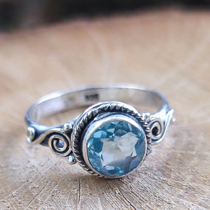 Anello con pietra in argento 925 - DEOGHAR