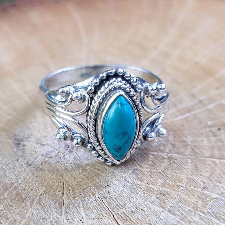 Anello con pietra in argento 925 - HIRAKUD