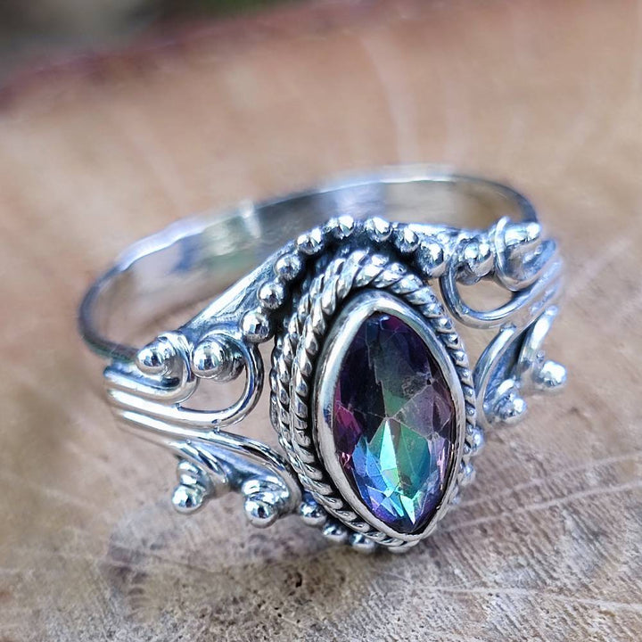 Anello con pietra in argento 925 - HIRAKUD