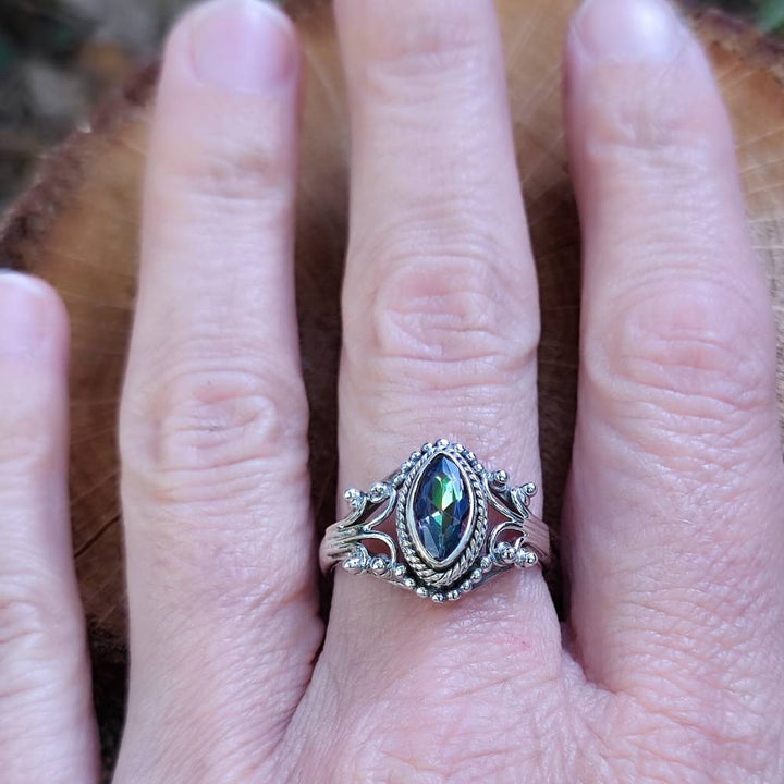 Anello con pietra in argento 925 - HIRAKUD