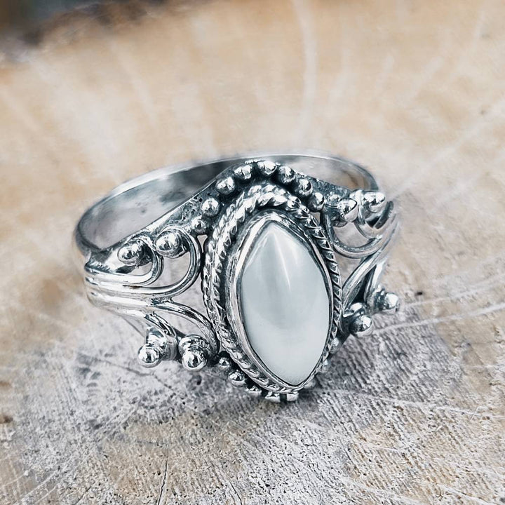 Anello con pietra in argento 925 - HIRAKUD