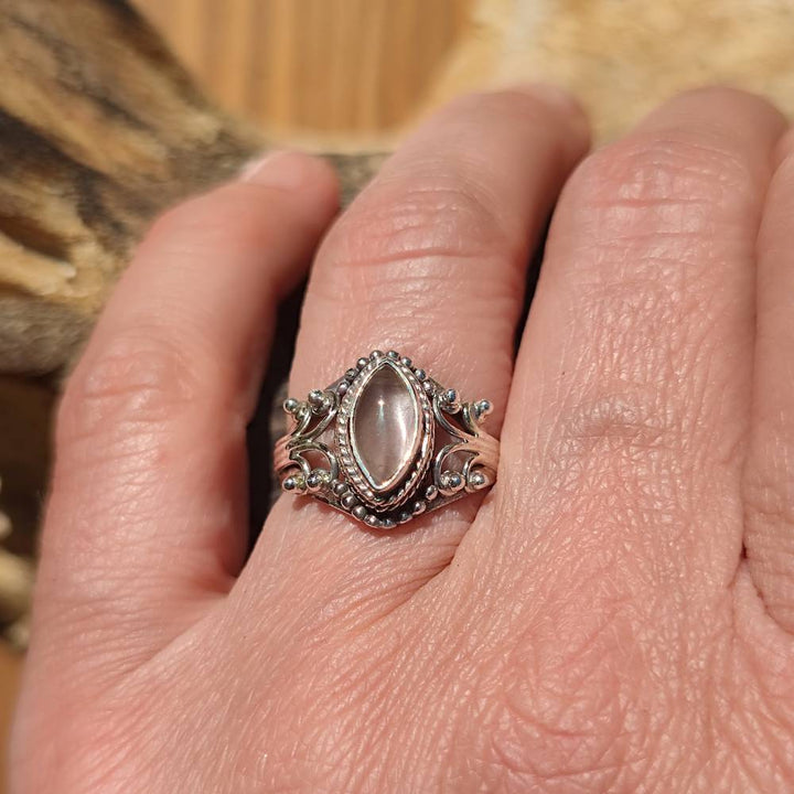 Anello con pietra in argento 925 - HIRAKUD