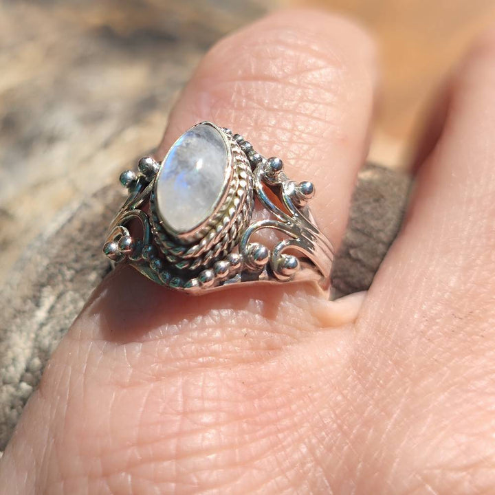Anello con pietra in argento 925 - HIRAKUD
