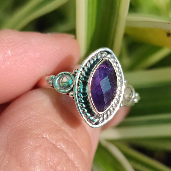Anello con pietra in argento 925 - KOTMA