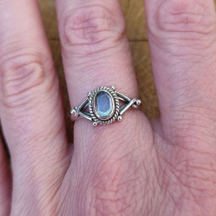 Anello con pietra in argento 925 NALIN labradorite