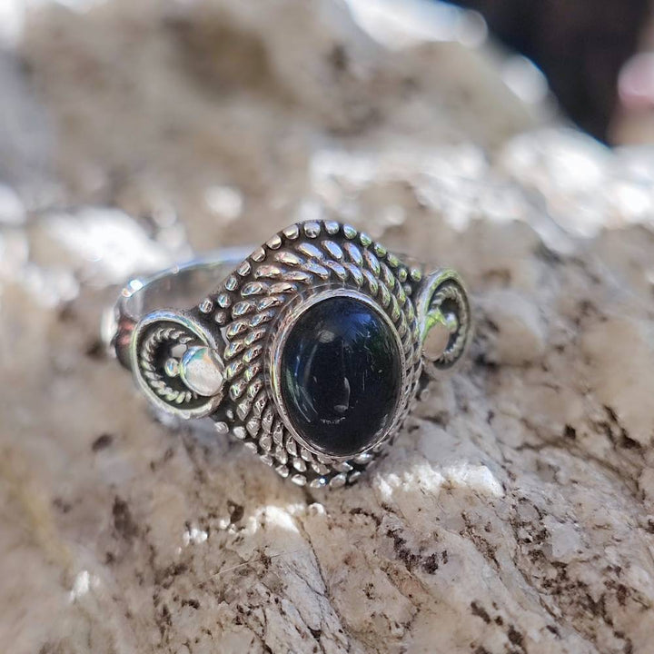 Anello con pietra in argento 925 - KAMBOJ