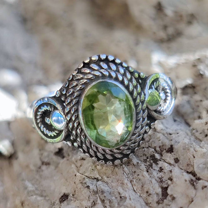 Anello con pietra in argento 925 - KAMBOJ