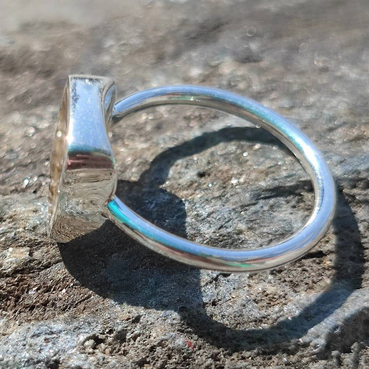 Handcrafted 925 silver ring with stone - UDPURA