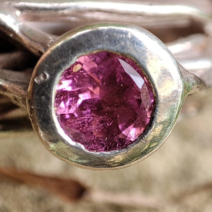 Anello artigianale in argento 925 con tormalina rosa - Pezzo unico