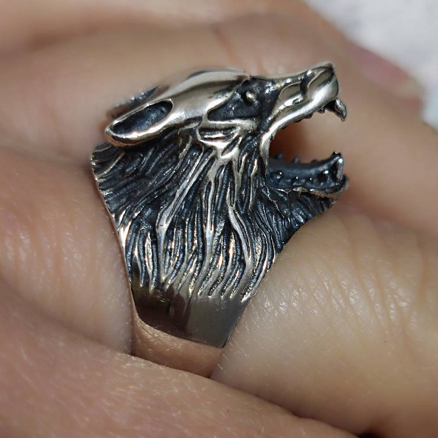 Anello con lupo artigianale in argento 925 - WOLF