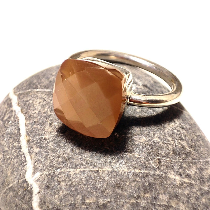 Ring mit Stein aus 925er Silber – GRATIS