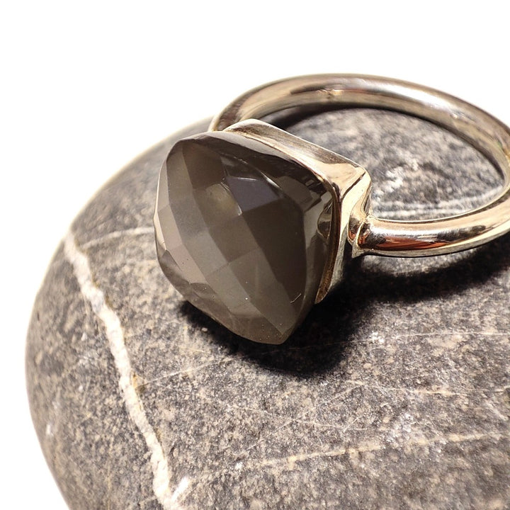 Ring mit Stein aus 925er Silber – GRATIS
