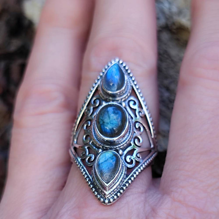 Anello artigianale con pietra in argento 925 - MALDA