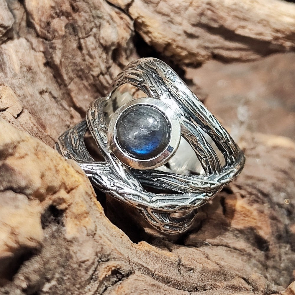 Anello realizzato in argento 925 artigianalmente Anello EDERA con Labradorite