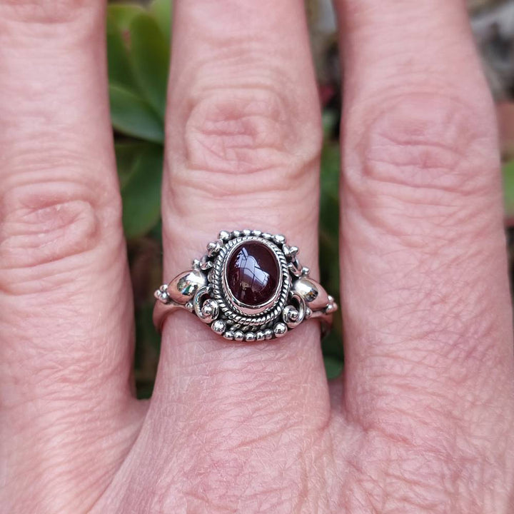 Anello ARUNIMA in argento 925 con pietra | GIOIELLI IN ARGENTO