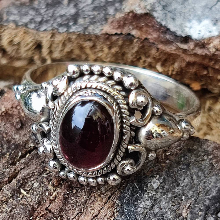 Anello ARUNIMA in argento 925 con pietra | GIOIELLI IN ARGENTO