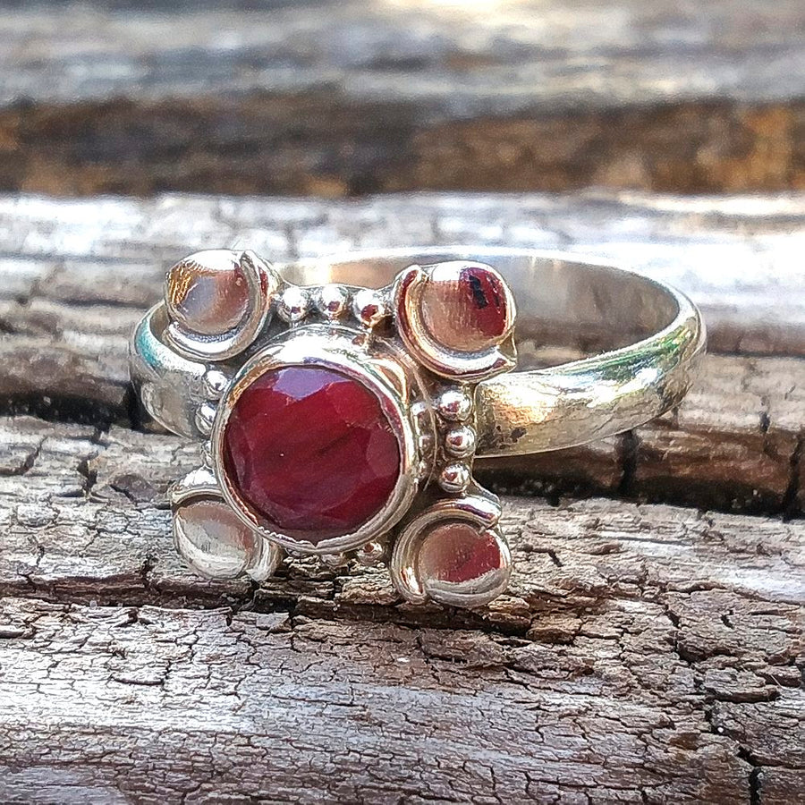 Anello con pietra  rubino in argento 925 - ADAH