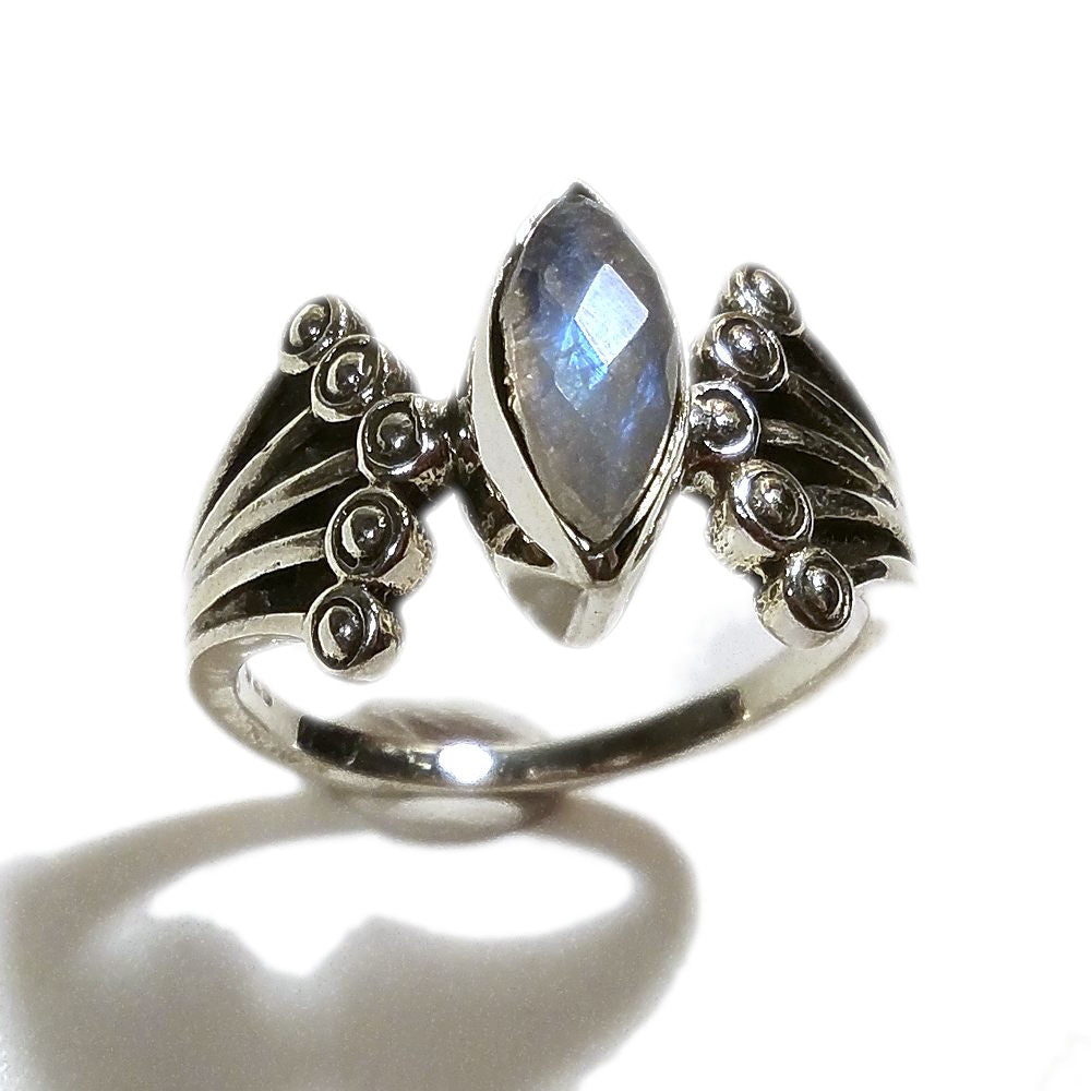 Pietra di luna Anello con pietra
