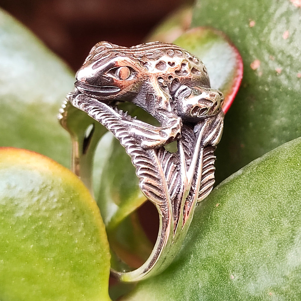 ANELLO con RANA artigianale in argento 925 - MENDHAK