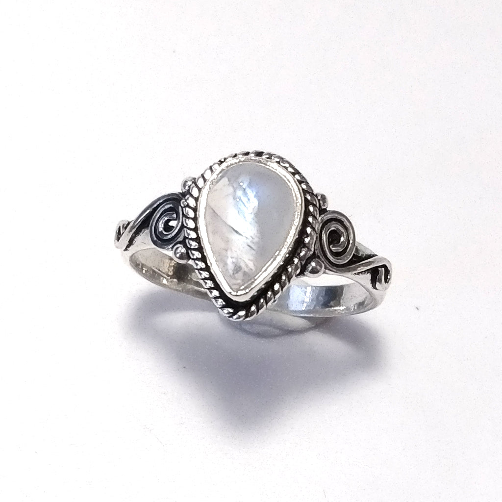 ANELLO artigianale in argento 925 con Pietra di Luna , Granato , Topazio azzurro | GIOIELLI CON PIETRE