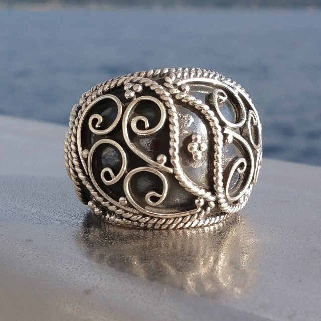 Band ring with filigree in 925 silver - URGADA