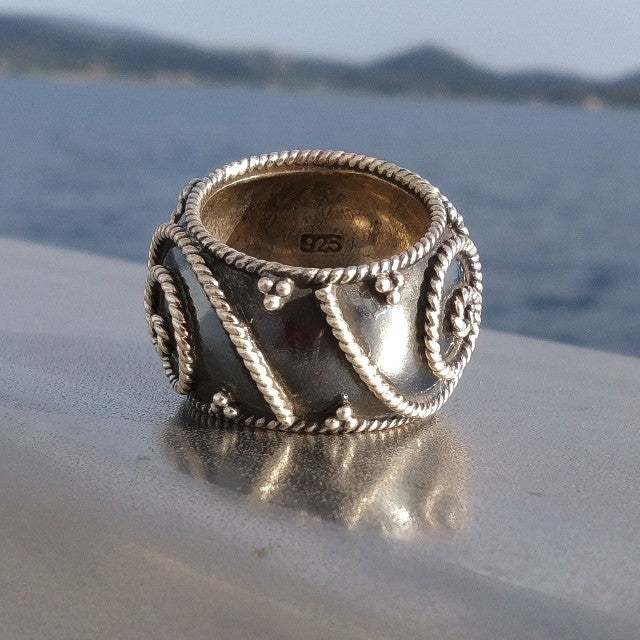 Band ring with filigree in 925 silver - URGADA