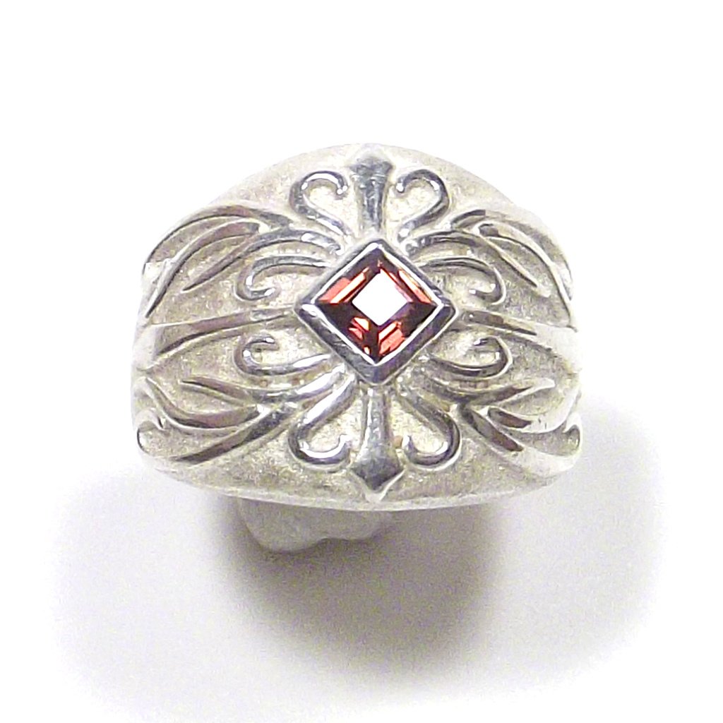 ANELLO GRANATO e argento e filigrana