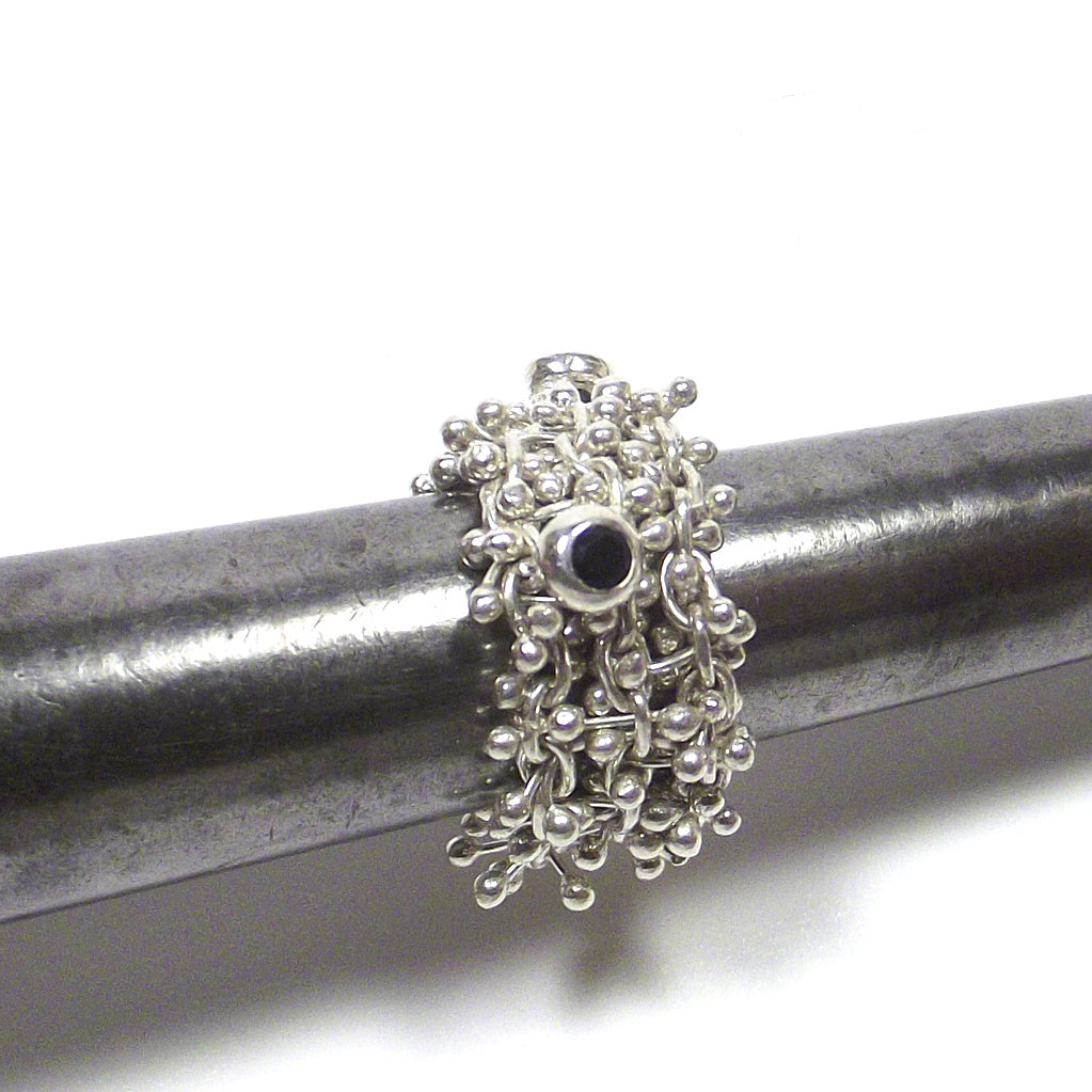 CHAIN RING with thousand nails and IOLITE