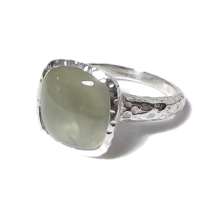 Prehnite Anello fascia martellata in argento 925 ANELLO artigianale con pietra | ANELLI ARGENTO