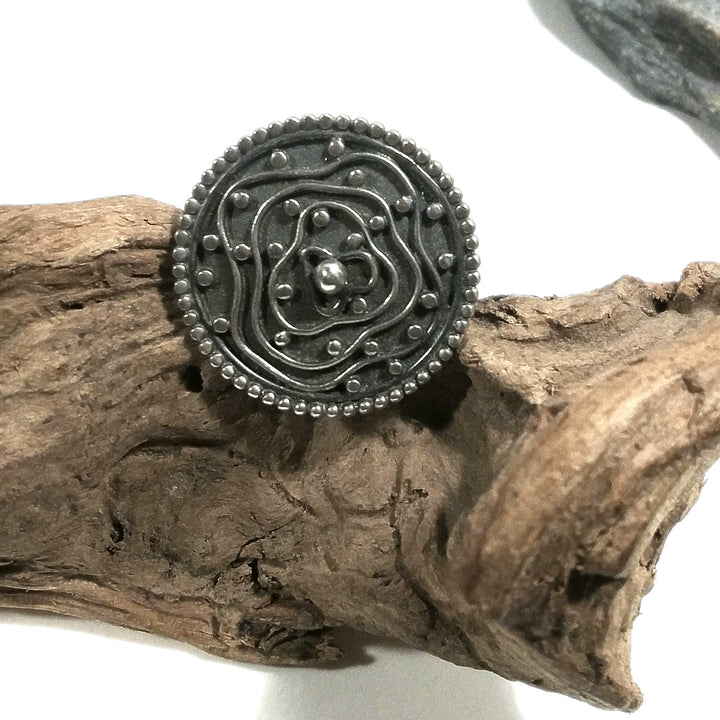 ETNICO | Anello in argento 925 grande - brunito - forma di fiore - GIOIELLI