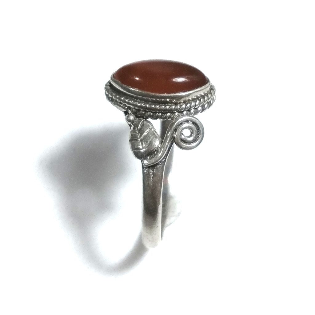 Anello con pietra in argento 925 con Corniola | GIOIELLI ETNICI