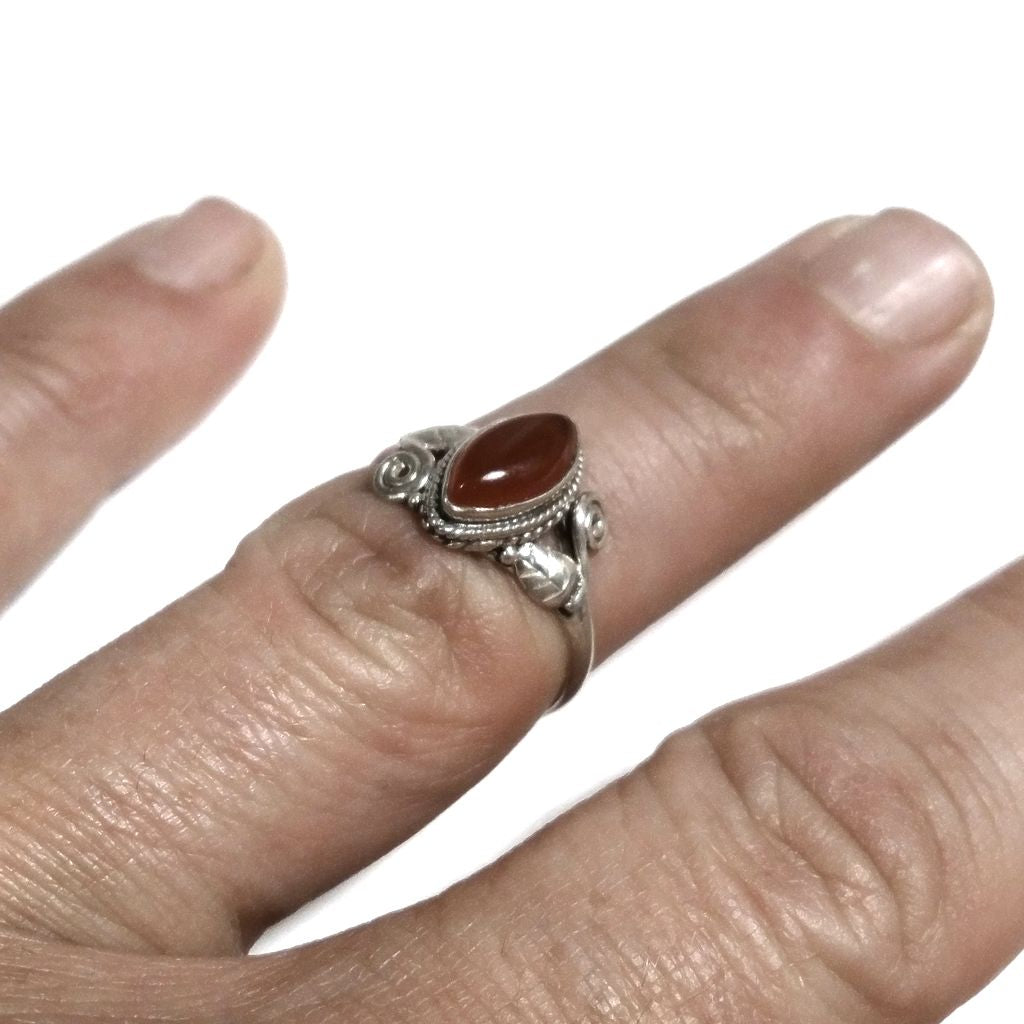 Anello con pietra in argento 925 con Corniola | GIOIELLI ETNICI