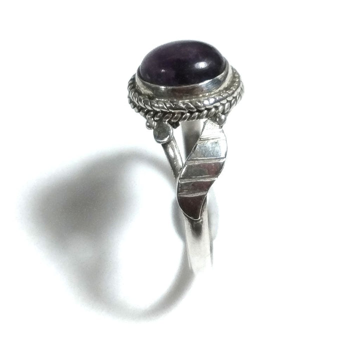 Anello con pietra in argento 925 con Ametista | GIOIELLI ETNICI | Anello FIORE