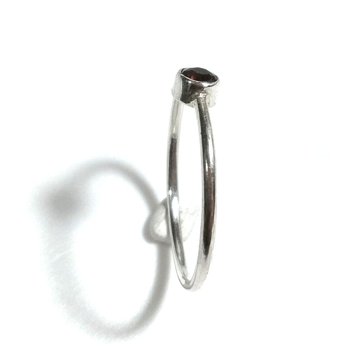 Anello fascia in argento 925 Anello con pietra Granato, Pietra di luna | ANELLI ARGENTO