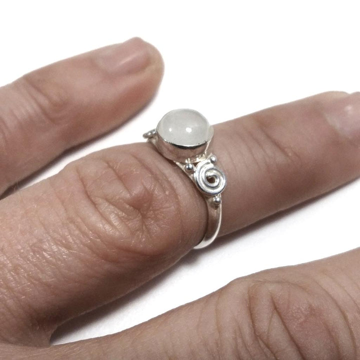 Anello con pietra in argento 925 con Pietra di luna | GIOIELLI IN ARGENTO