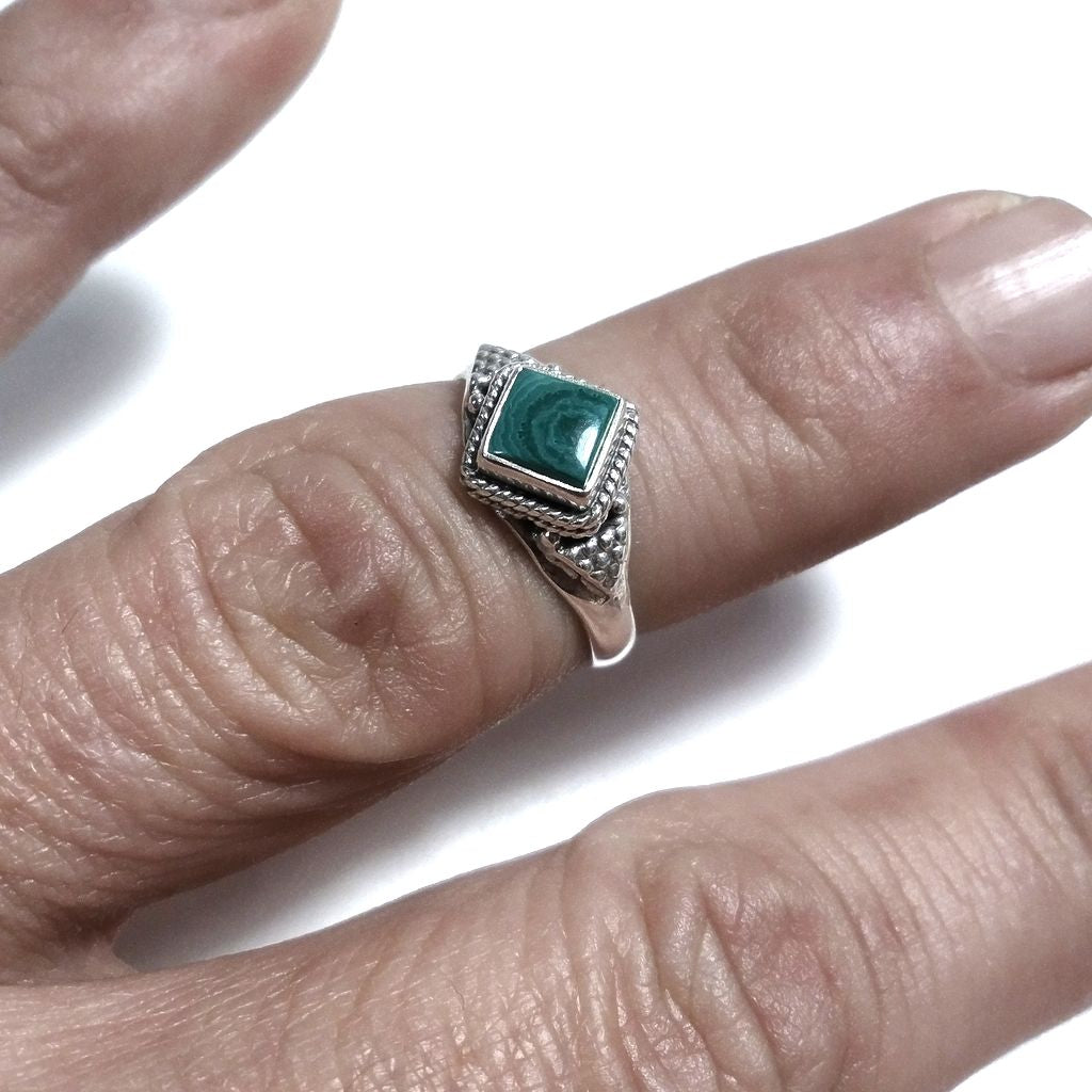 Anello con pietra in argento 925 con Malachite, Granato, Labradorite| GIOIELLI ETNICI