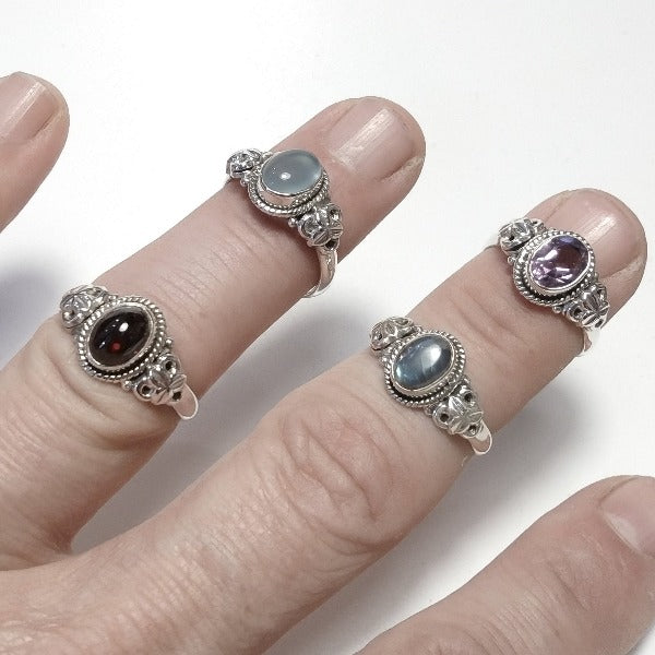 ANELLO artigianale in argento 925 con Labradotite , Granato , Ametista | GIOIELLI CON PIETRE