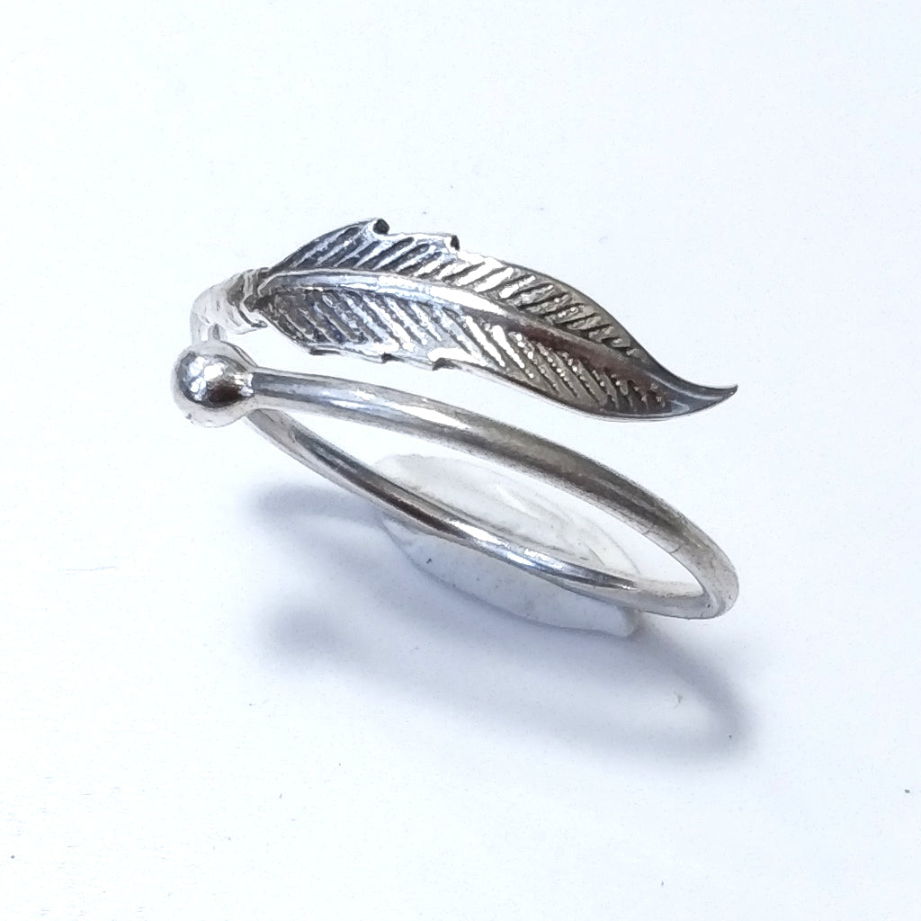 anello piuma  in argento