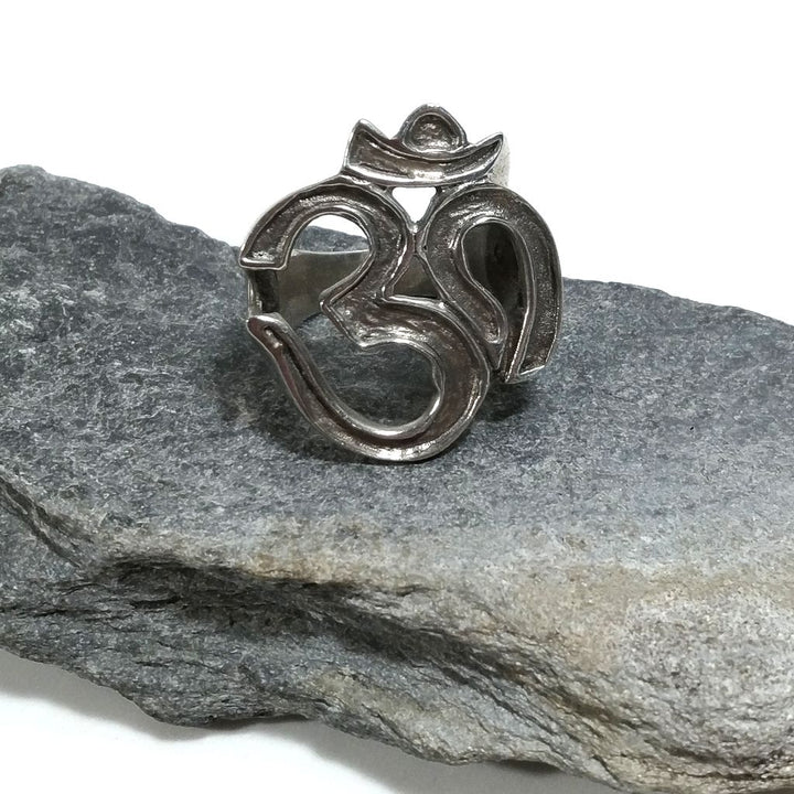 Anello con OM (AUM) in argento 925 traforo | Gioielli etnici | Mignolo uomo donna