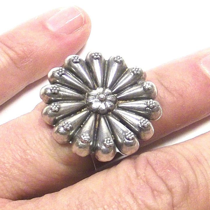 Anello ETNICO in argento FIORE - MUDUMALAI