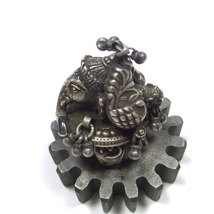 GANESH RING with antique peacock in 925 silver
