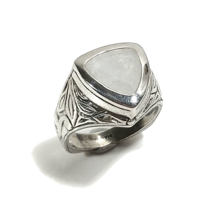 Anello con pietra in argento 925 con Pietra di luna | GIOIELLI IN ARGENTO