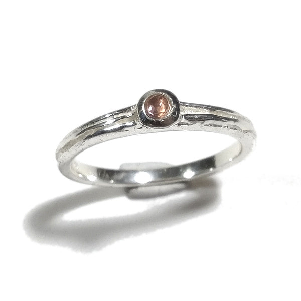 NAOMIKA handcrafted ring in 925 silver with stone